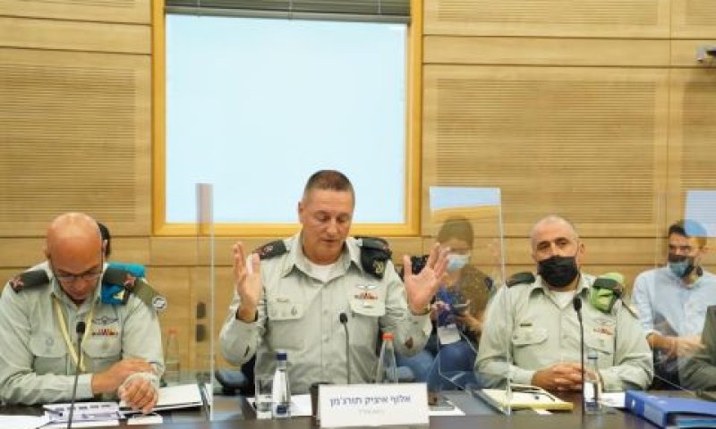 אלוף איציק תורג'מן. רוצה להסיע את הבן לבסיס [צילום: דני שם-טוב/דוברות הכנסת]