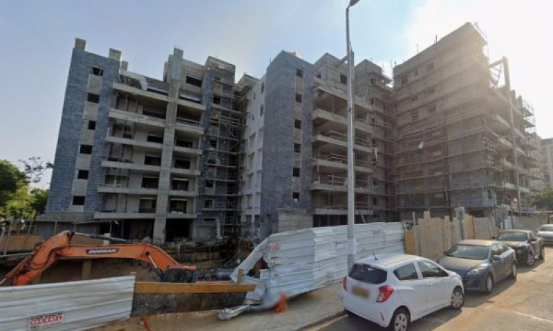 רוכשי הדירות תובעים פיצוי [צילום: סטריט וויו]