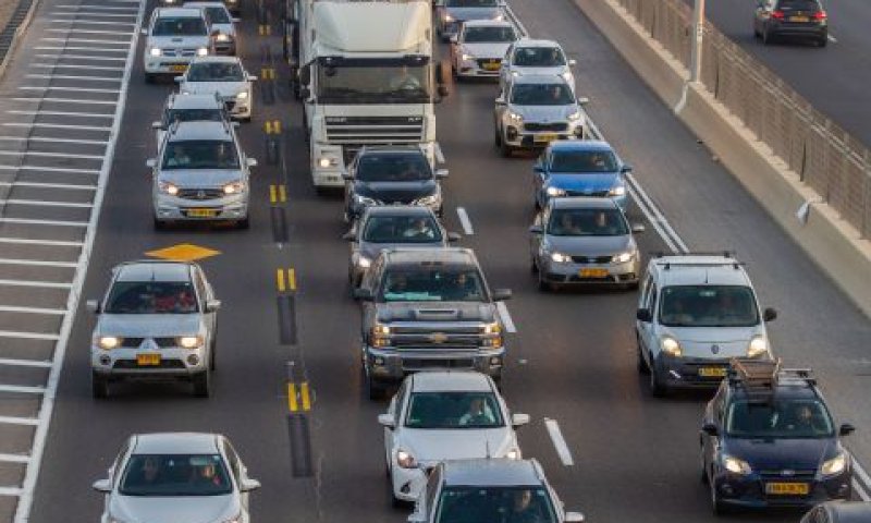 נתיב רב תפוסה בכביש החוף [צילום: פלאש 90]