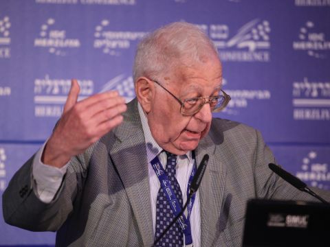 אבינרי. נגזרת של מדיניות