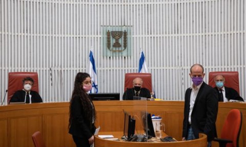 סולברג, הנדל ועמית. דעת הרוב [צילום: יונתן זינדל, פלאש 90]