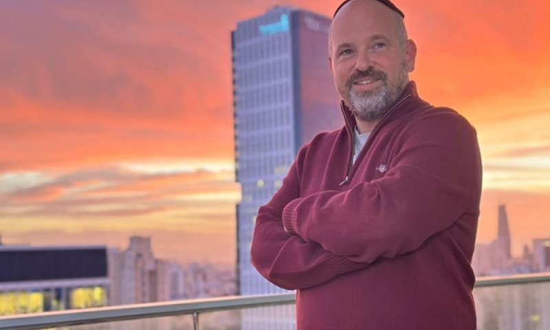 יקי רייסנר. אצןם בחברה בימים תנודתיים [צילום: ריקי רוטר]