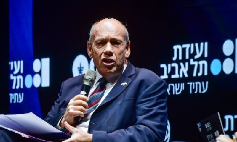 אנגלמן. ביקורות חשובות תקועות [צילום: אבשלום ששוני, פלאש 90]