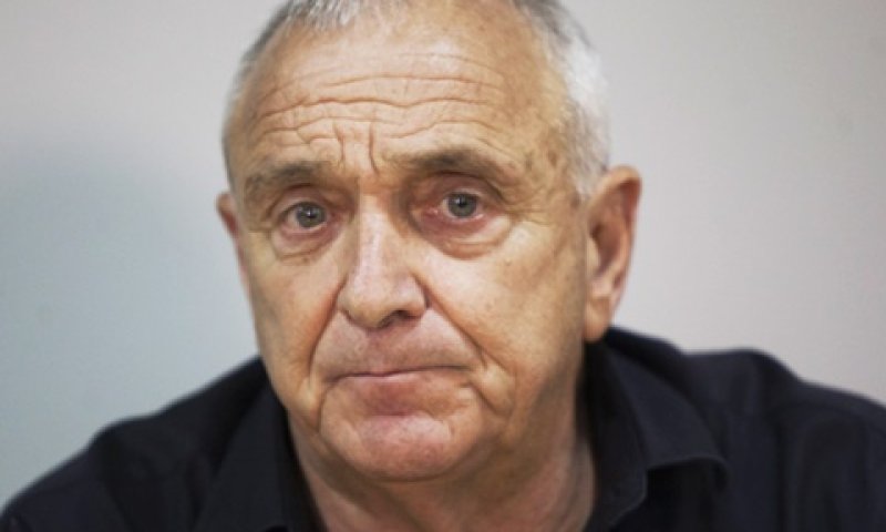 השר יצחק אהרונוביץ. מגן על המשטרה [צילום: פלאש 90]