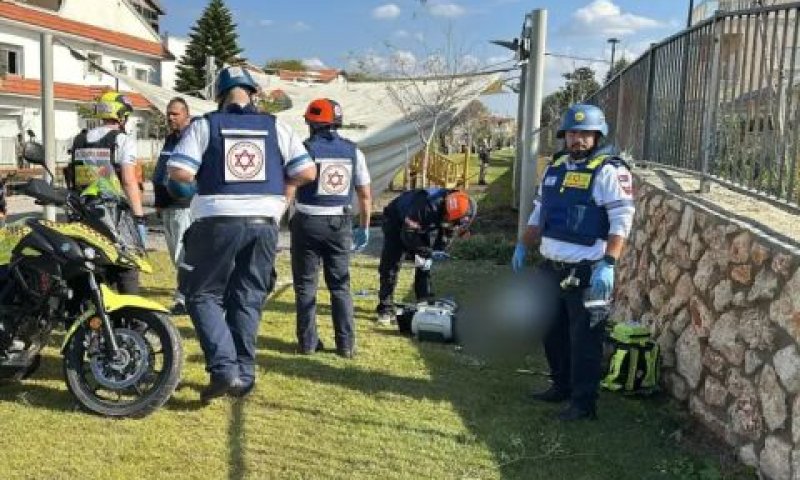 זירת הפגיעה בנהריה [צילום: תיעוד מבצעי מד''א]