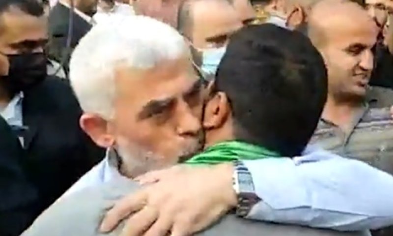 סינוואר. עברית טובה [צילום: מן הטלוויזיה]
