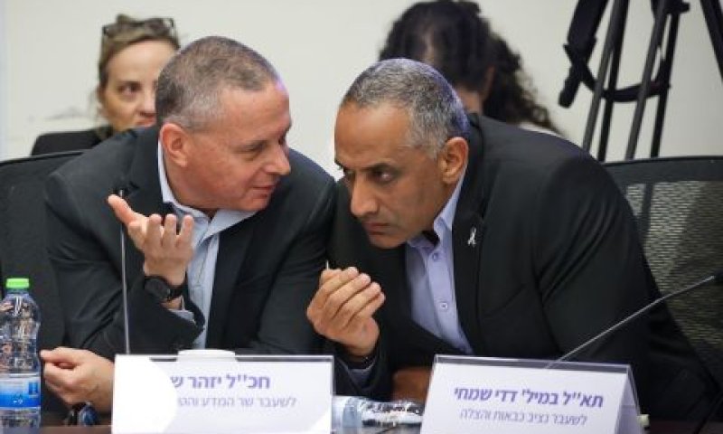 דדי שמחי ויזהר שי [צילום: נועם מושקוביץ/דוברות הכנסת]
