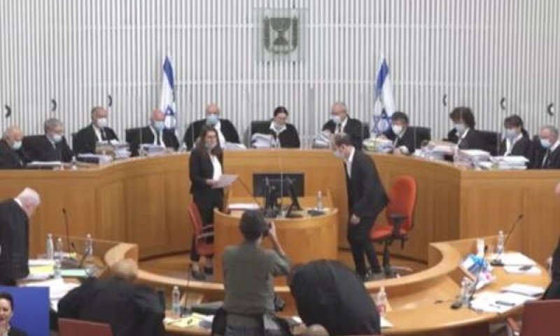 שלטון הצללים? בין מדים לגלימות [צילום: לע"מ, הרשות השופטת]