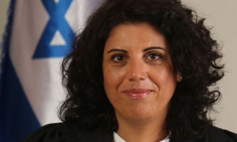 מזרחי-לוי. ביקורת קשה