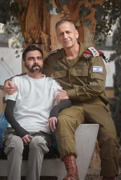 [צילום: פיני סלוק, תערוכת ציפור הנפש]