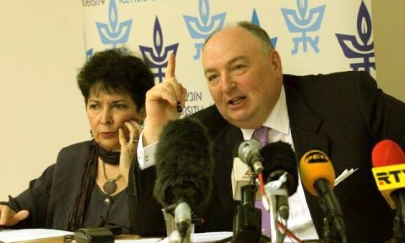 מסיבת עיתונאים של ד"ר משה קנטור,נשיא הקונגרס היהודי האירופי ופרופ' דינה פורת ראש מרכז קנטור [צילום: ששון תירם]