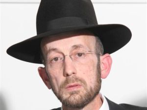 מקלב. דובר על פתרונות בטווח הקצר [צילום: יהדות התורה]