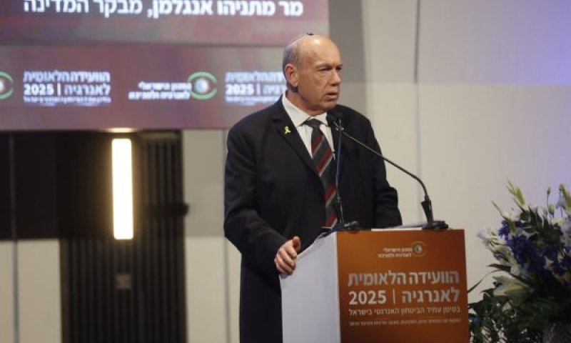 אנגלמן. 200 עובדים, 60 ביקורות [צילום: דרור סיתהכל]