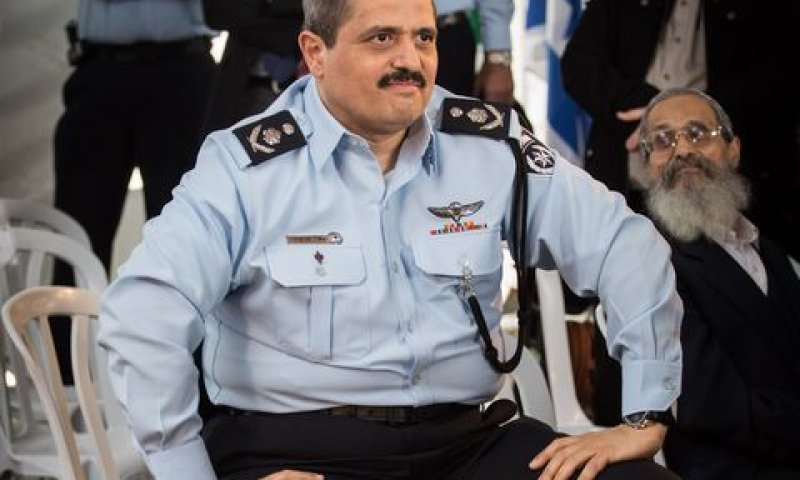 רוני אלשיך ואביו אברהם (מימין). שורשים וערכים [צילום: הדס פרוש/פלאש 90]