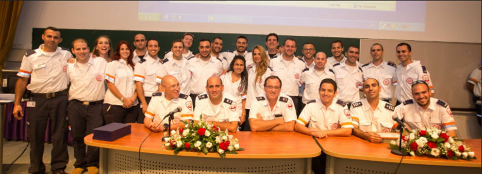 חניכי קורס פאראמדיקים מספר 40 [צילום: שחר חזקלביץ]