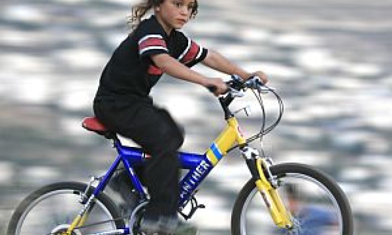 לחבוש קסדה [צילום: פלאש 90]