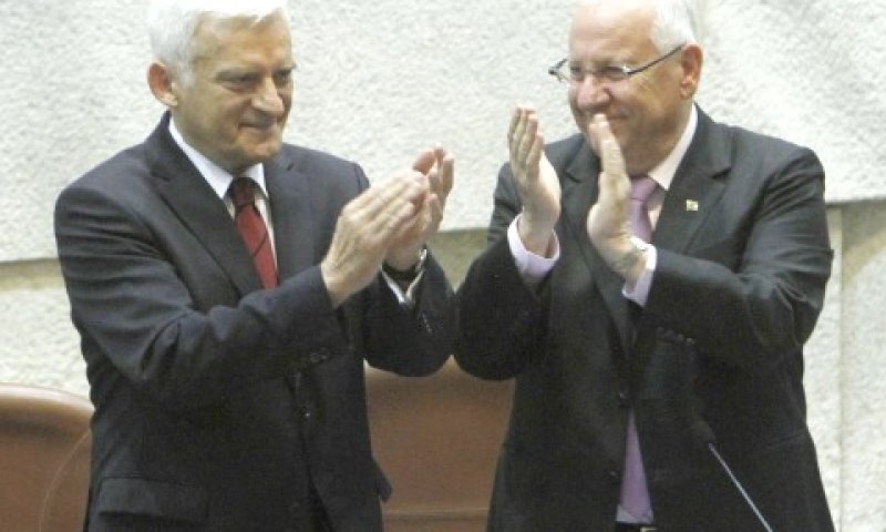 ריבלין ובוזק בכנסת [צילום: פלאש 90]