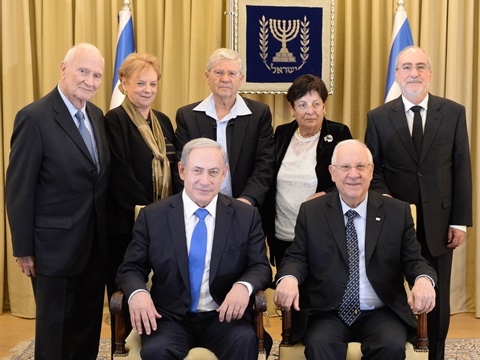 נשיאי העליון שחיים כיום עם הנשיא וראש הממשלה [צילום: קובי גדעון, לע"מ]