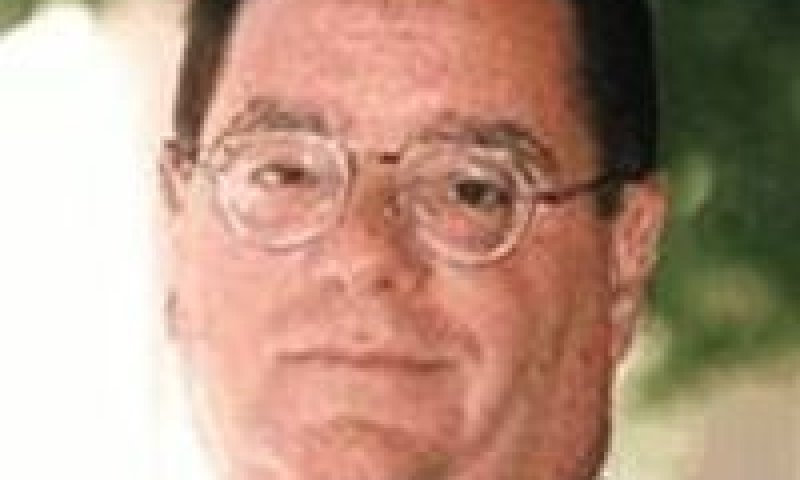 נשיא קבוצת שמרוק, סטנלי גולד
