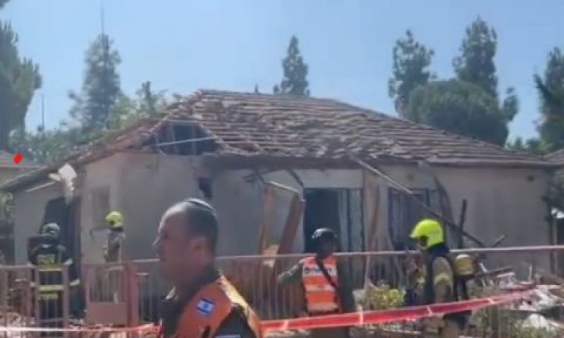תיעוד מזירת הפגיעות בעיר צפת [צילום: תיעוד מבצעי מד"א]