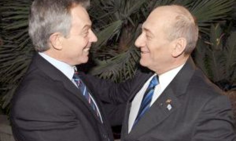 בלייר ואולמרט. מכתב [צילום: AP]
