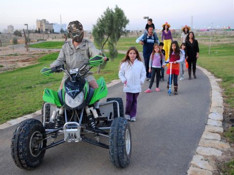 פעילות אתגרית בפארק [צילום: גדי יוחן]
