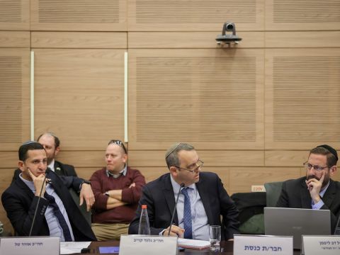 דב ליפמן, גלעד קריב ואוהד טל [נועם מושקוביץ]