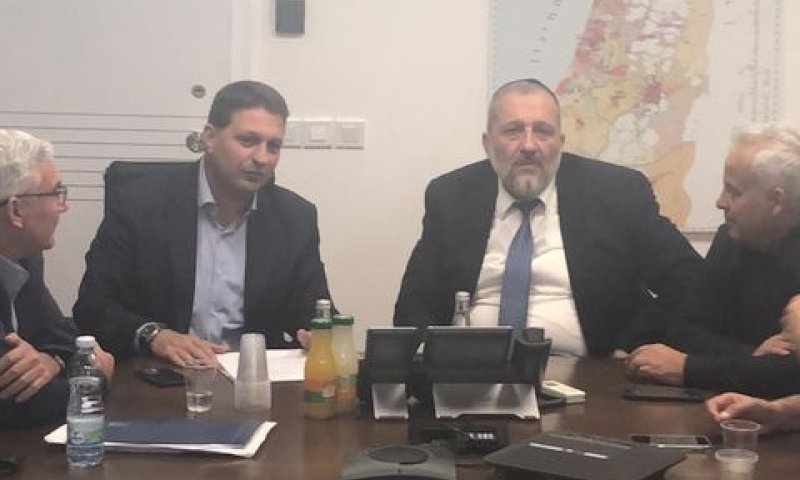 השר דרעי וראשי הרשויות