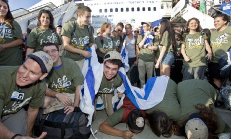 עולים חדשים. תמיכה לוקה בחסר [צילום: פלאש 90]