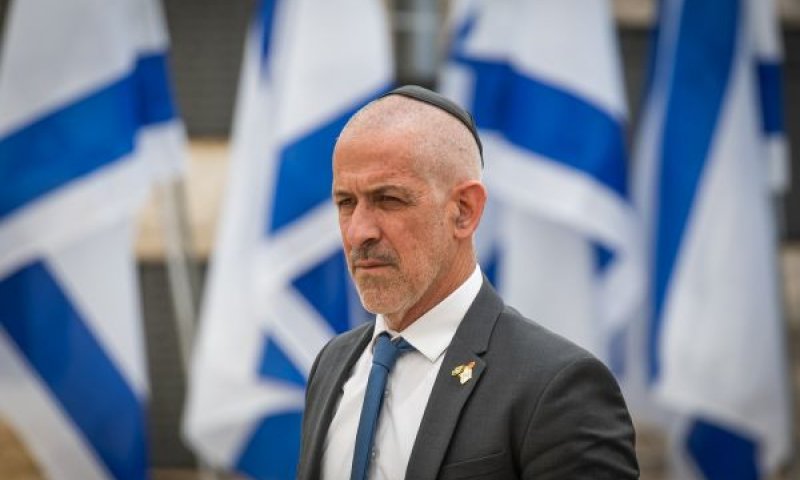 בר. הולך הביתה [צילום: חיים גולדברג/פלאש 90]