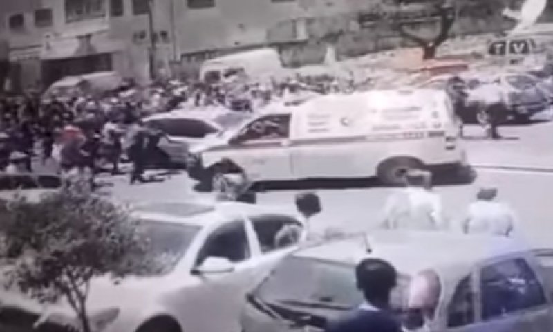 האמבולנס עבר מן הנתיב הנגדי באופן מכוון