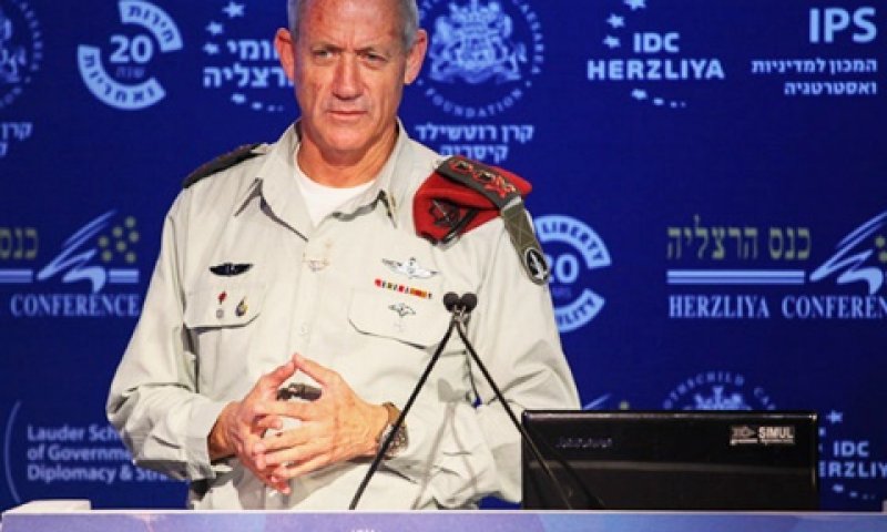 גנץ. המערכת בסוריה מתפרקת [צילום: ארז חרודי - עושים צילום]