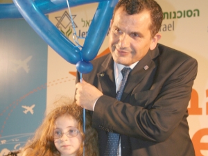 השר אדרי [צילום: יצחק אלהרר, סקופ 80]