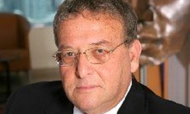 ברייטמן: לא להעלות הריבית