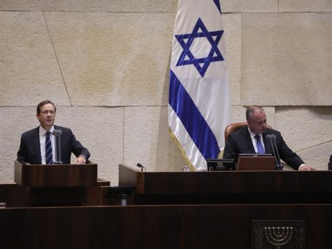 חיליק בר ויצחק הרצוג [צילום: יצחק הררי/דוברות הכנסת]