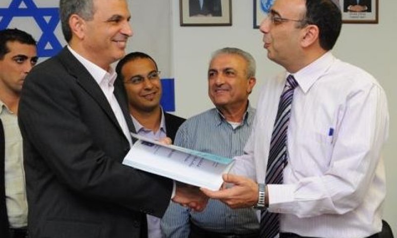 חן וכחלון, בטקס לציון המאורע [דיקלה בסיסט-שפריר]