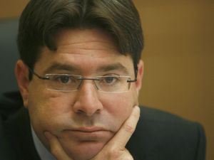 יו"ר ועדת הכלכלה, אופיר אקוניס [פלאש 90]