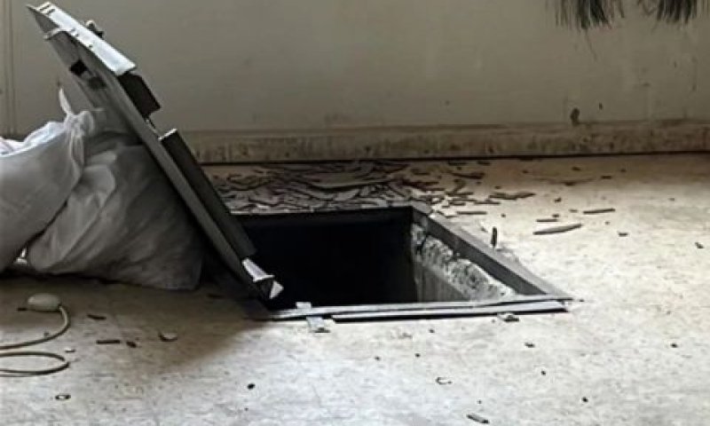 הפתח למנהרה במסגד בג'נין [צילום: דובר צה"ל]