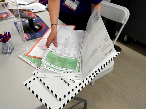 טופסי בחירות בעיר ניו יורק [צילום: אריק דרו, AP]