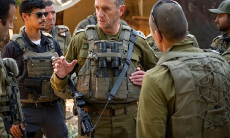 רב אלוף הלוי, היום בגבול הצפון [צילום: דובר צה"ל]