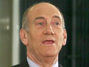 אולמרט. חשוד בהטיית המכרז