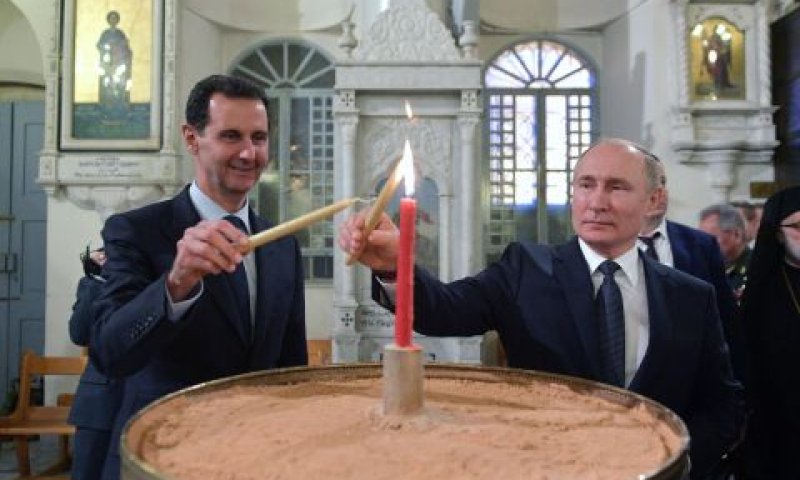 אסד בסוריה. חיים מבודדים ברובע היוקרה [צילום: AP]