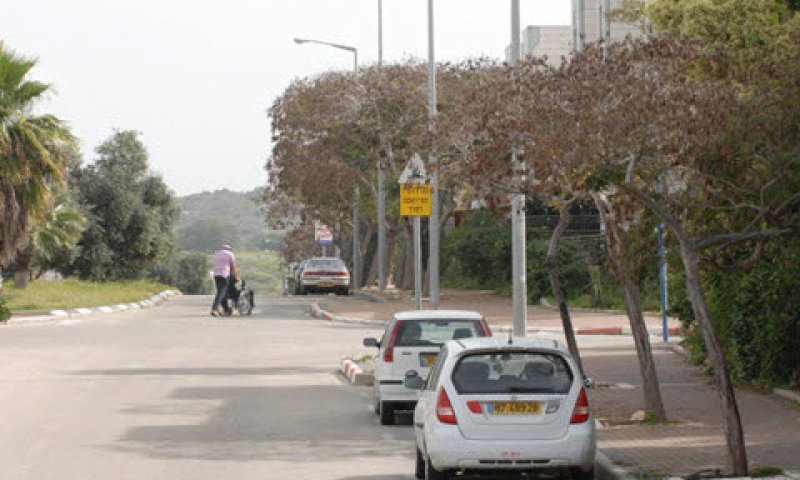 רחוב ראשי בחריש [צילום: גילי יערי/פלאש 90]