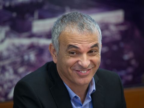 כחלון. לא ראוי [צילום: יונתן זינדל, פלאש 90]