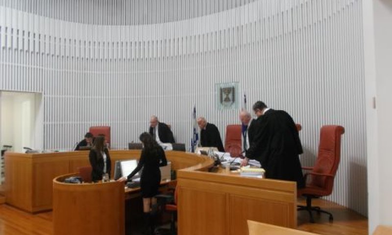 הדיון בערעור הולילנד