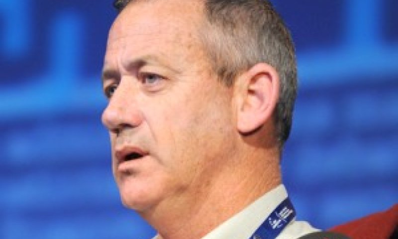 אלוף גנץ והשופט ריצ'ארד גולדסטון [צילום: אורי פורת]