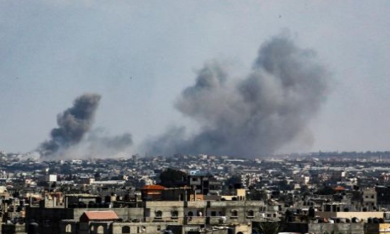 צה"ל ממשיך לתקוף ברצועה [צילום: עבד רחים חטיב/פלאש 90]