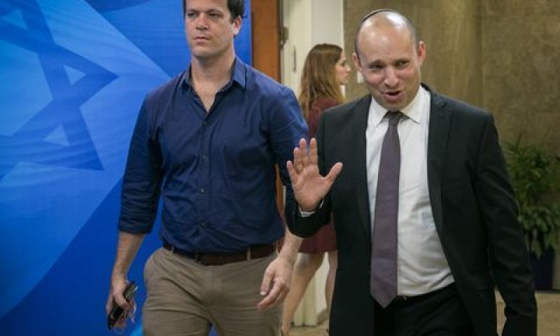 בנט. אומר תודה [צילום: אוהד צויגנברג]