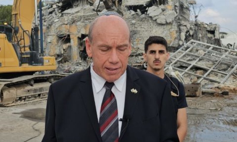 אנגלמן בשדרות. 3,000 פניות [צילום: דוברות המבקר]