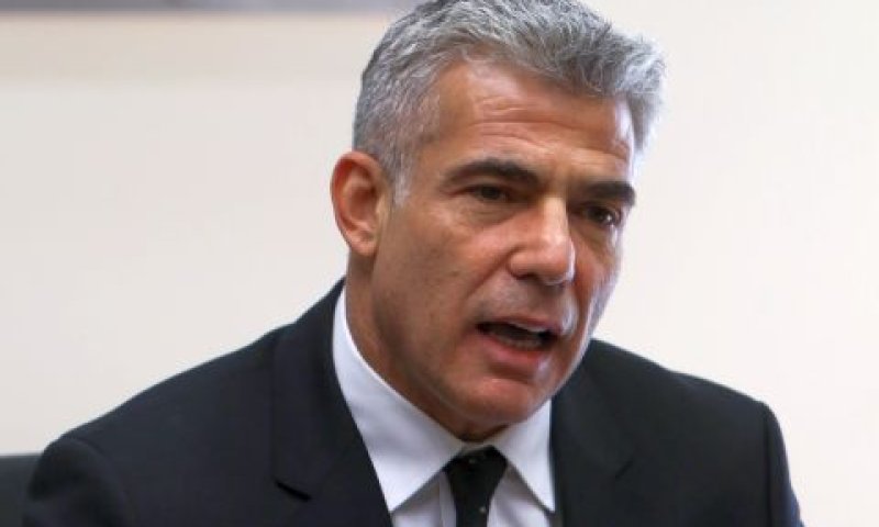 לפיד. "שריו הולכים בדרכו" [צילום: פלאש 90]